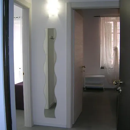 Apartament Palazzo Accademia Alba (Piedmont)