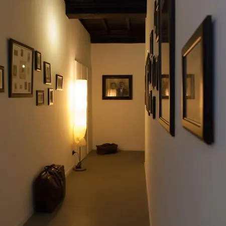 Apartament Palazzo Accademia Alba (Piedmont)